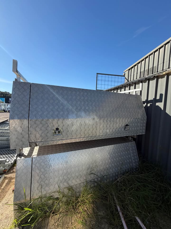 Ute Canopy — image 1