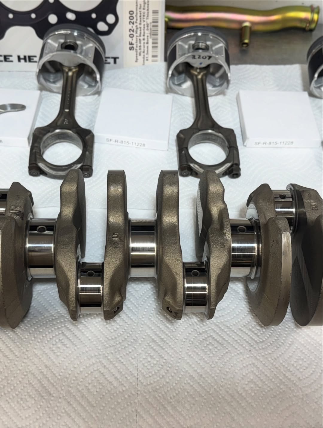 Honda B18C Type R Engine — image 1