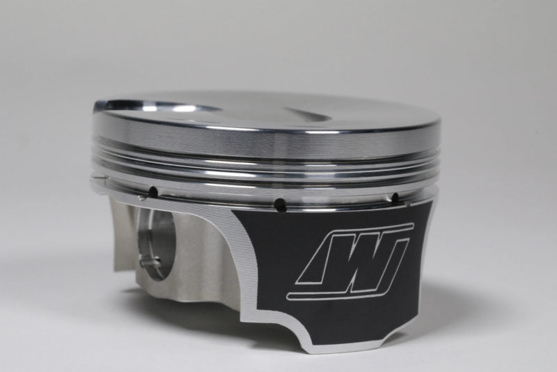 Wiseco L83 Drop in Pistons — image 1