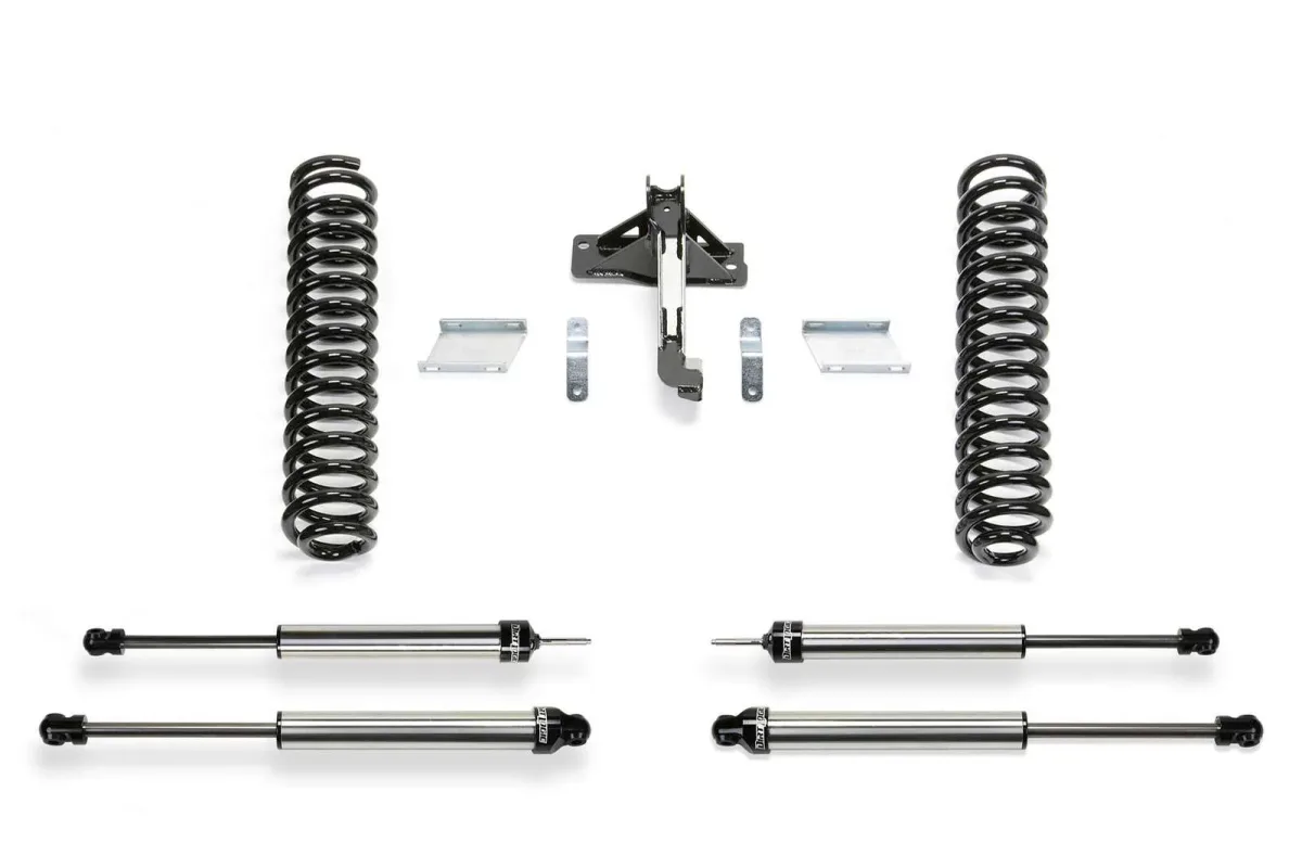 Fabtech 2.5 in Budget Lift Kit w/Dirt Logic 2.25 Shocks for 2017–2024 Ford F350 Super Duty 4WD w/2.5 in lift — K2339DL