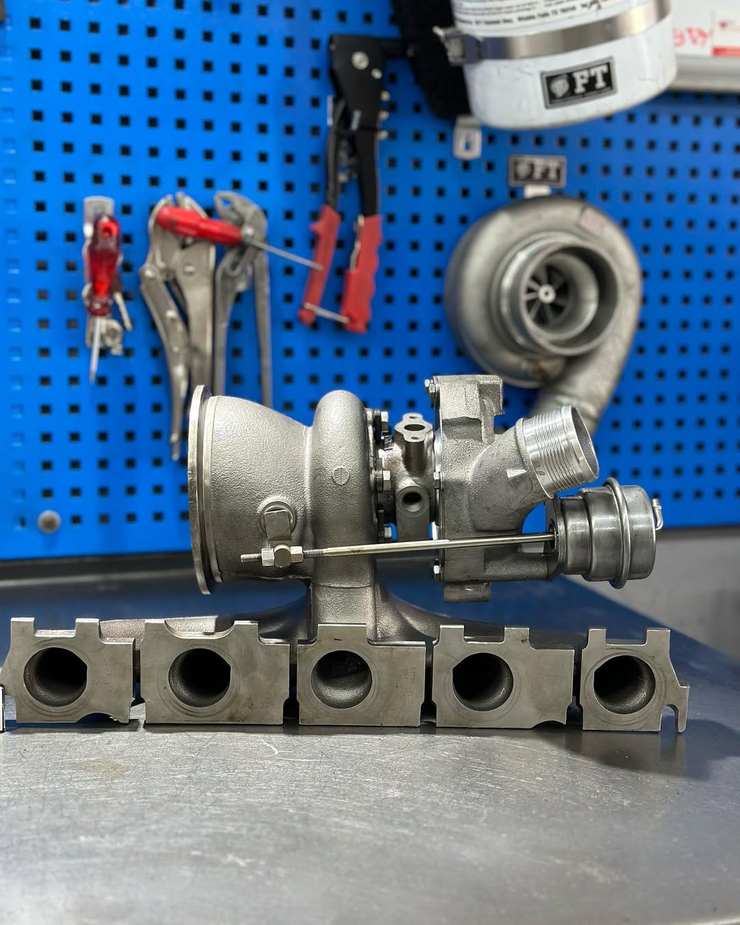 Audi RS3 Hybrid Turbo — image 1